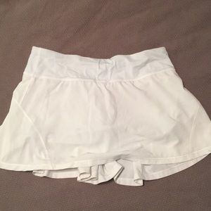 LULULEMON Women’s White Tennis Skirt 6